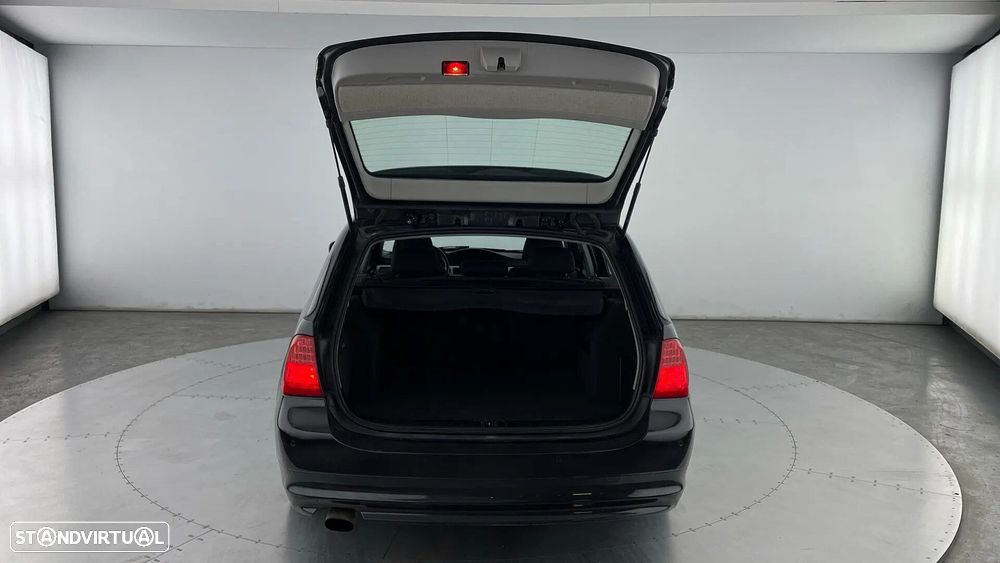 BMW 318 d Navigation - 50