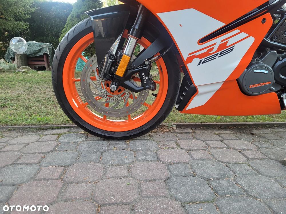 KTM RC 125 - 23