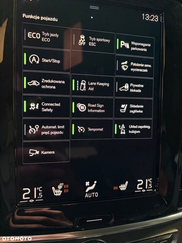 Volvo V90 D4 SCR Momentum Pro - 17