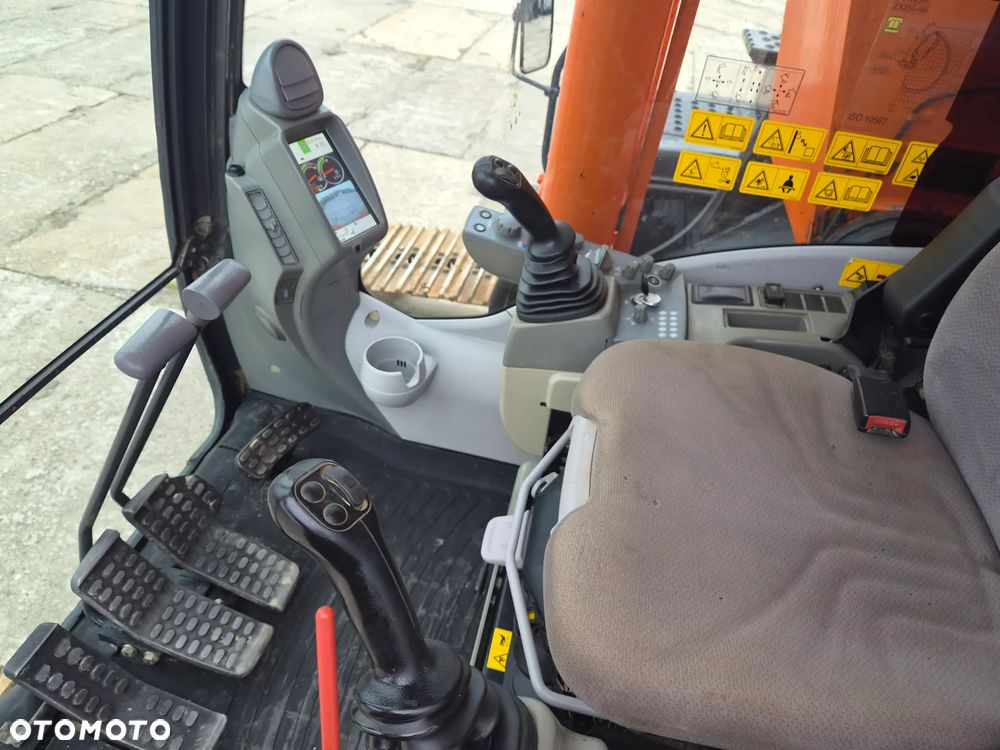 Hitachi ZX 250 LCN-5B spr z Niemiec - 17