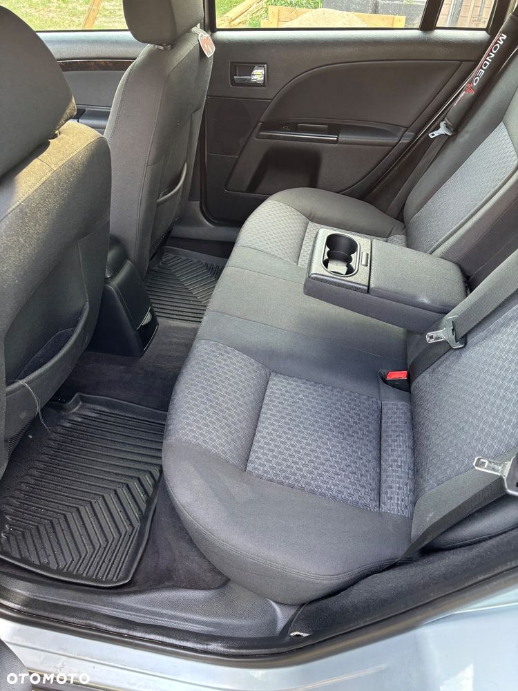 Ford Mondeo 2.0 TDCI Ghia - 20