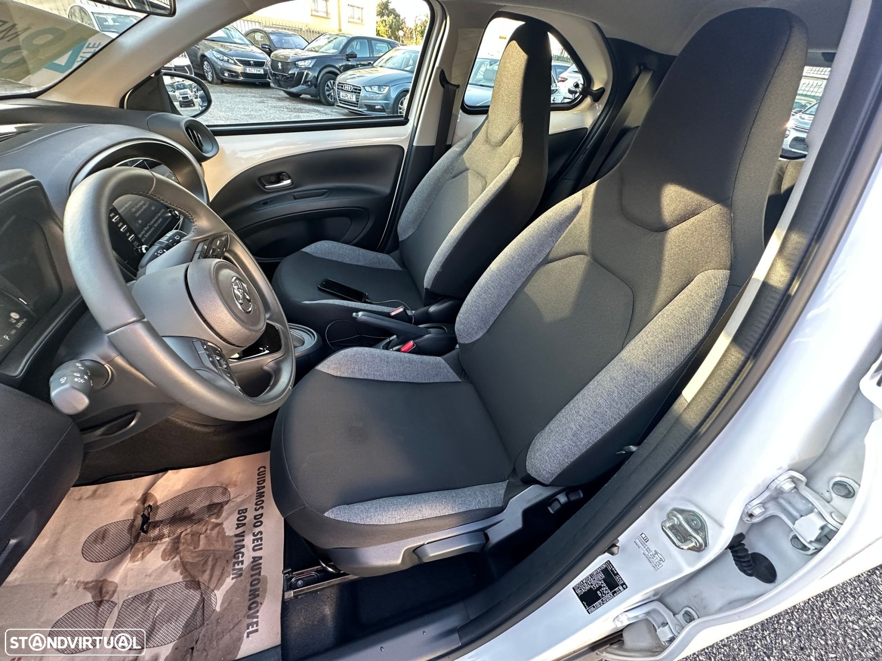 Toyota Aygo X 1.0 Play CVT - 13