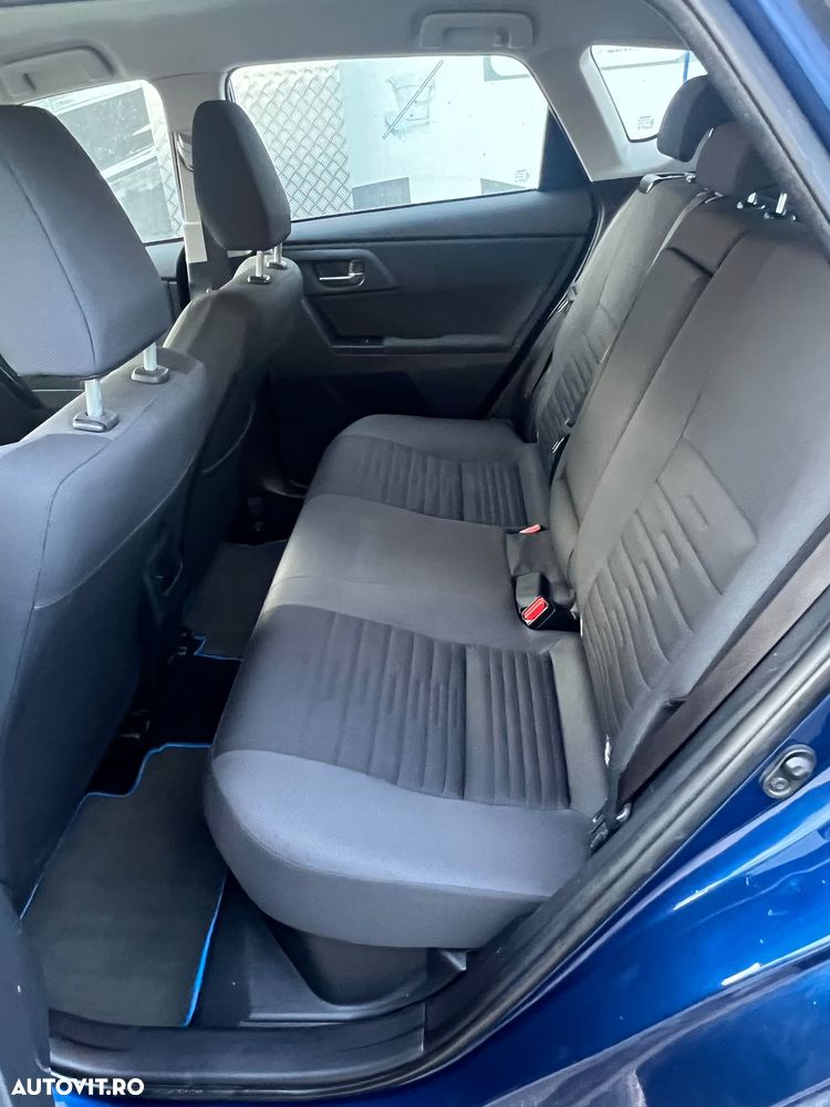 Toyota Auris - 12