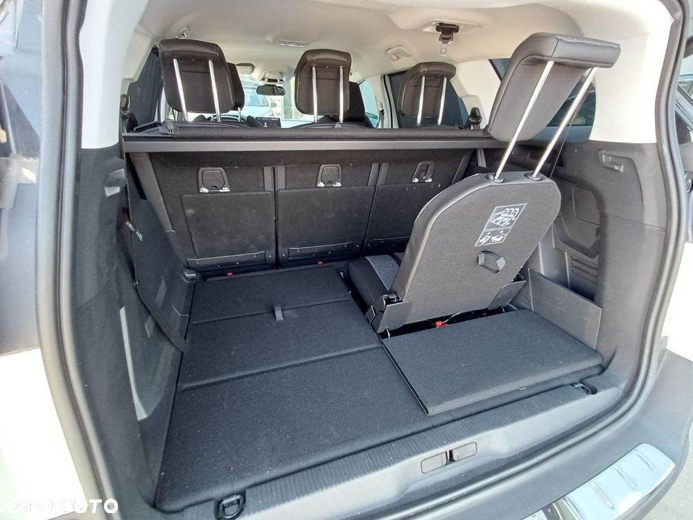 Peugeot 5008 1.2 PureTech Allure S&S - 11