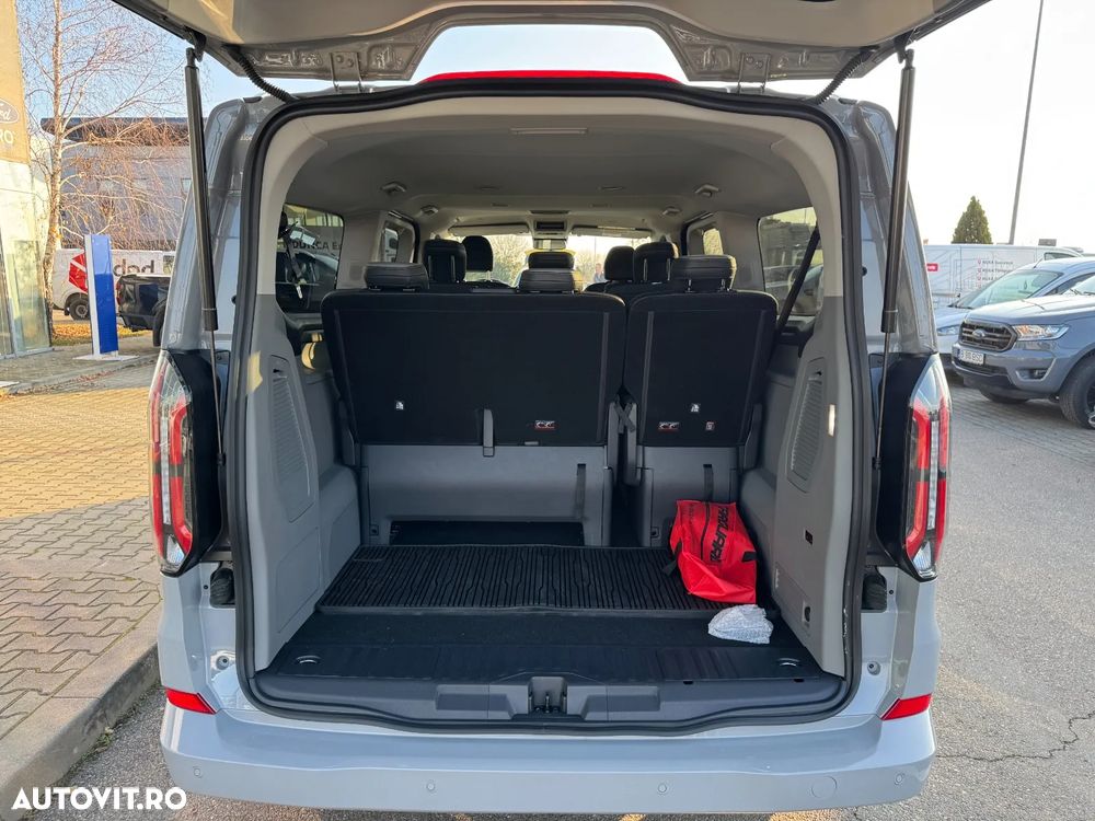Ford Tourneo Custom Bus 320L 2.0 EcoBlue 170 CP 8AT L2H1 AWD Titanium X - 13