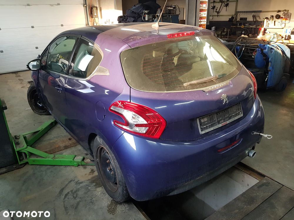 Peugeot 208 95 VTI Active - 8