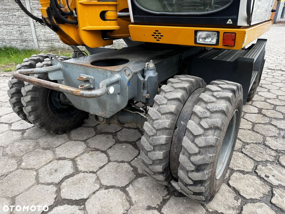 Liebherr A311 - 6