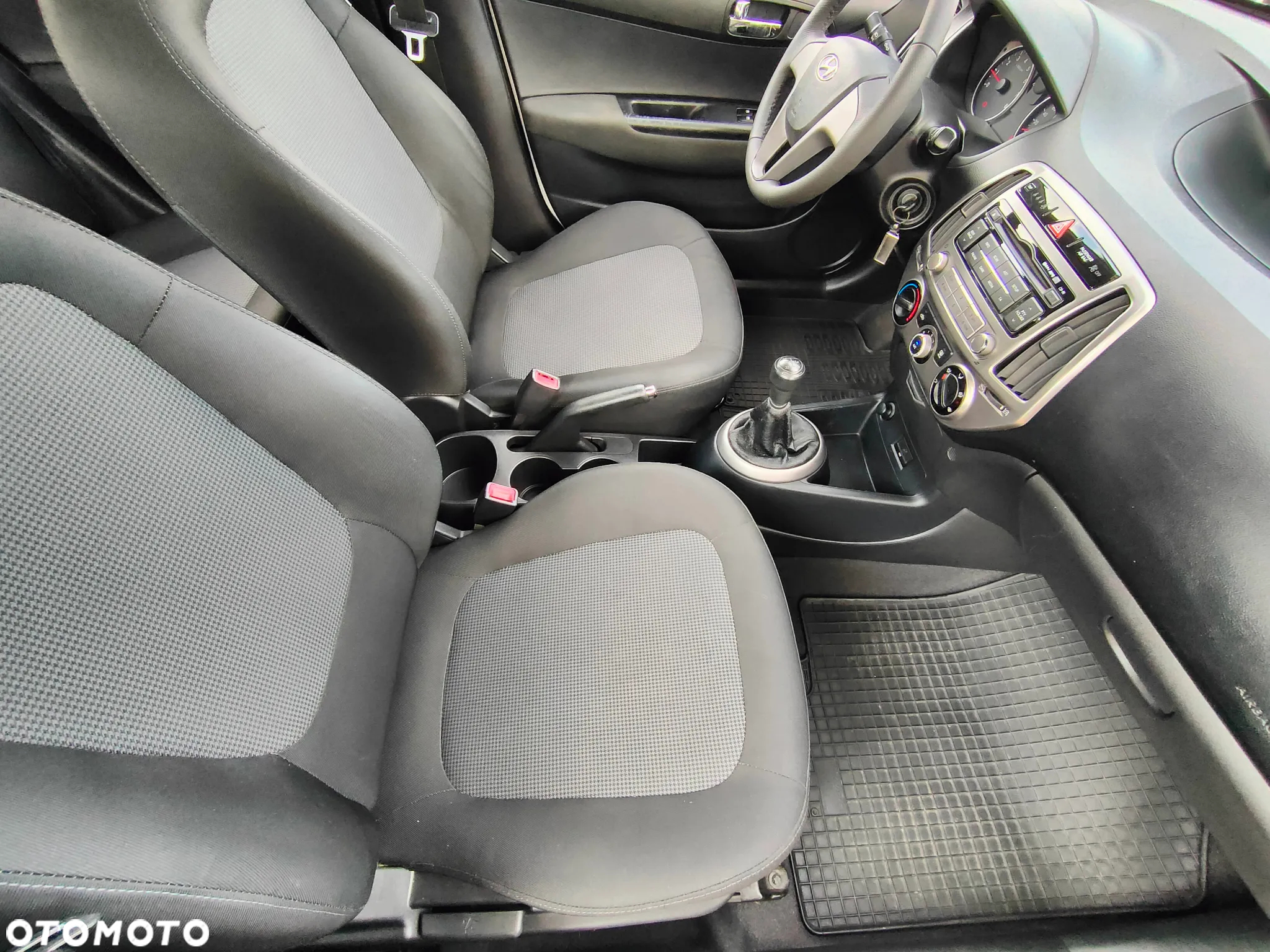Hyundai i20 1.25 Classic + - 14