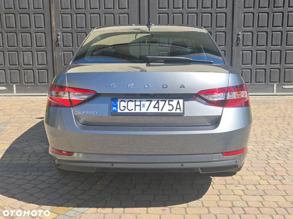 Skoda Superb 1.5 TSI Ambition DSG - 7
