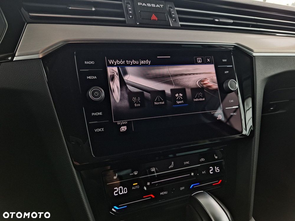 Volkswagen Passat 2.0 TDI 4Mot Elegance DSG - 31