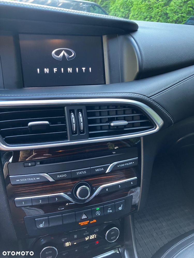 Infiniti Q30 1.5d Premium Tech - 6