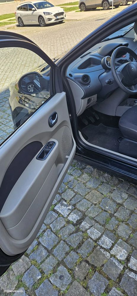 Renault Twingo 1.5 dCi Dynamique - 4