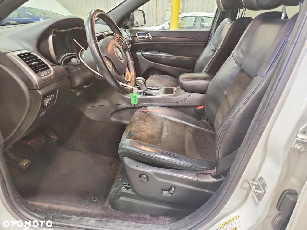 Jeep Grand Cherokee - 8