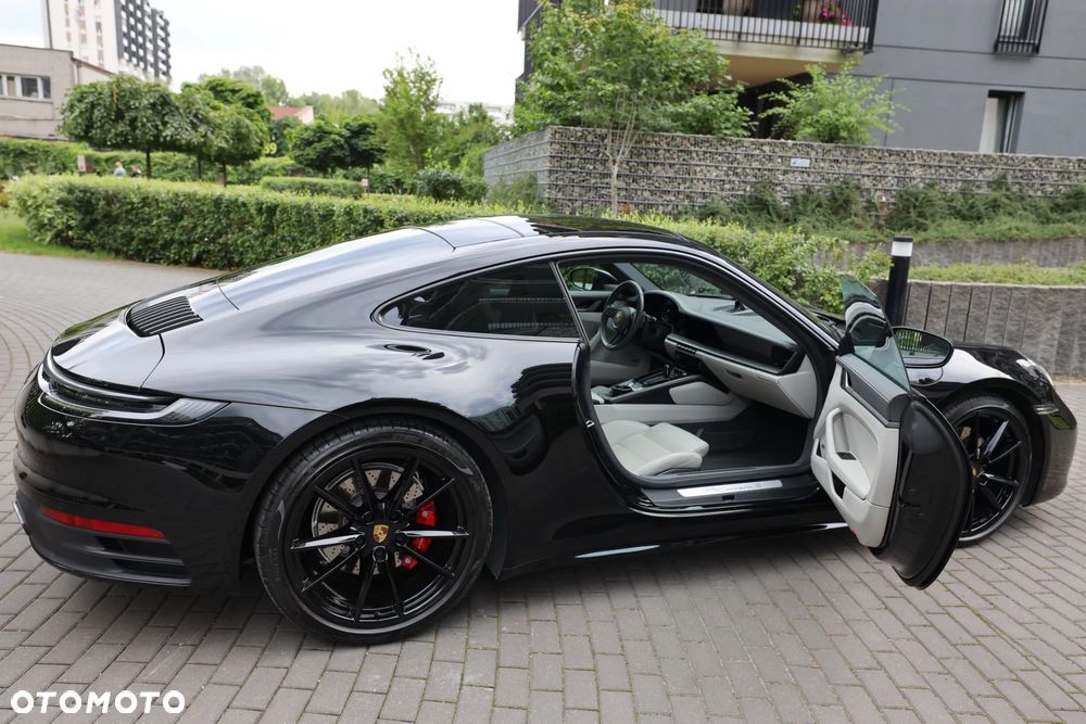 Porsche 911 Carrera S - 32
