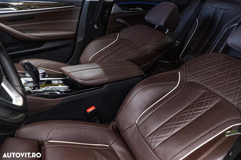 BMW Seria 5 530e iPerformance Aut. Luxury Line - 20