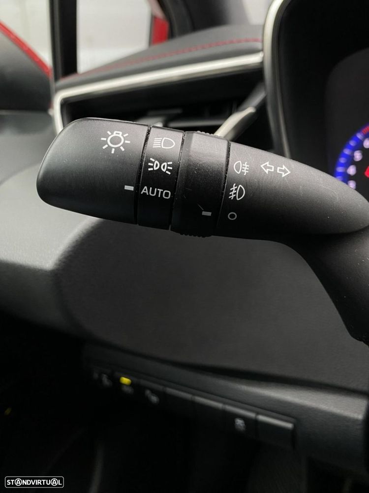 Toyota Corolla 2.0 Hybrid Exclusive - 28