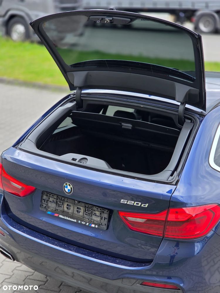 BMW Seria 5 520d M Sport Edition - 13