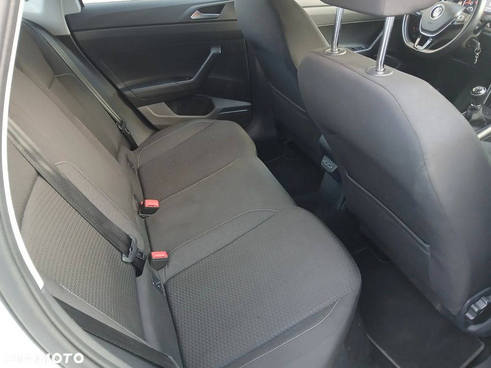 Volkswagen Polo 1.0 TSI OPF UNITED - 11