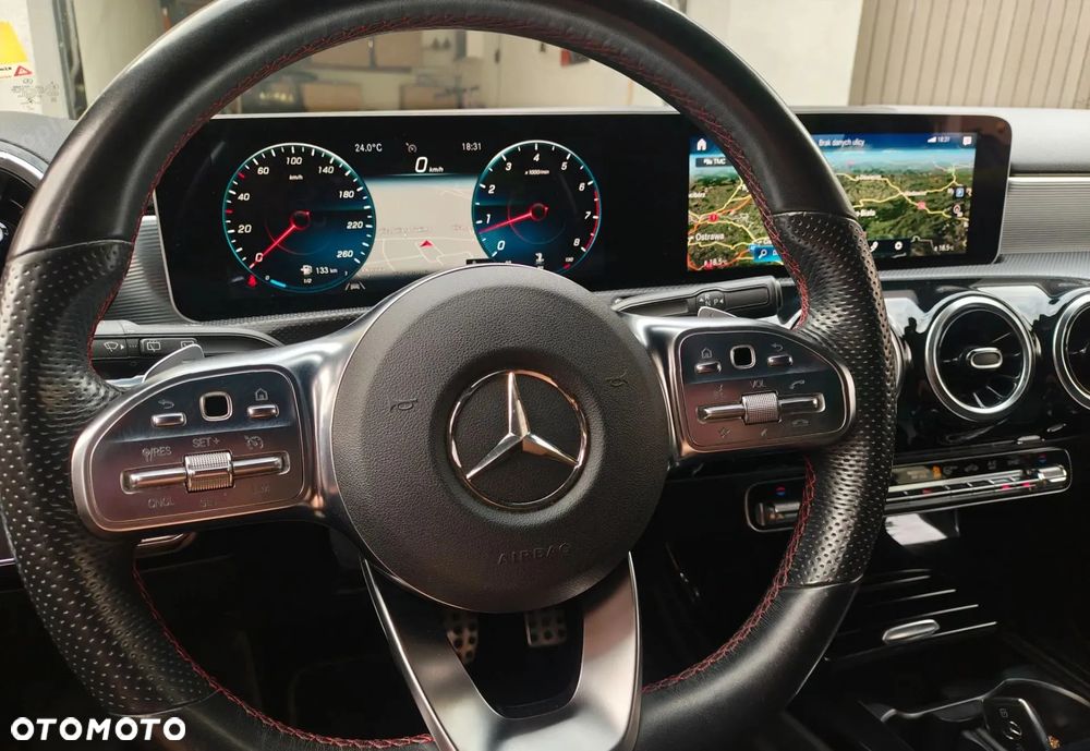 Mercedes-Benz Klasa A 220 4-Matic 7G-DCT - 3