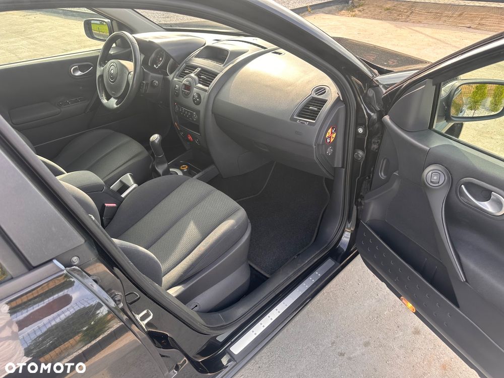Renault Megane 1.6 Confort Expression - 12