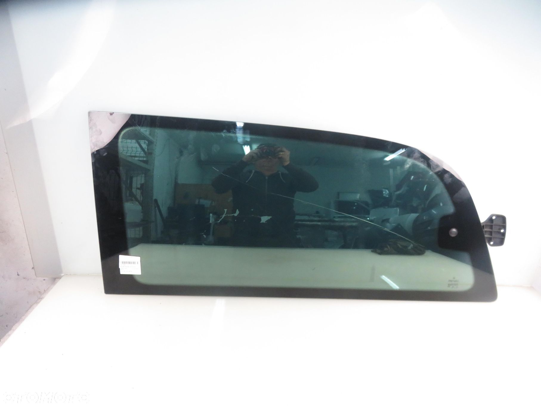 SZYBA UCHYLNA LEWA TYLNA MERCEDES VITO W639 - 1