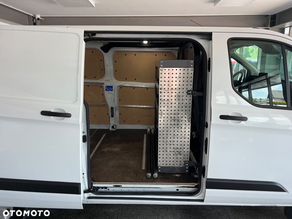 Ford transit custom - 17