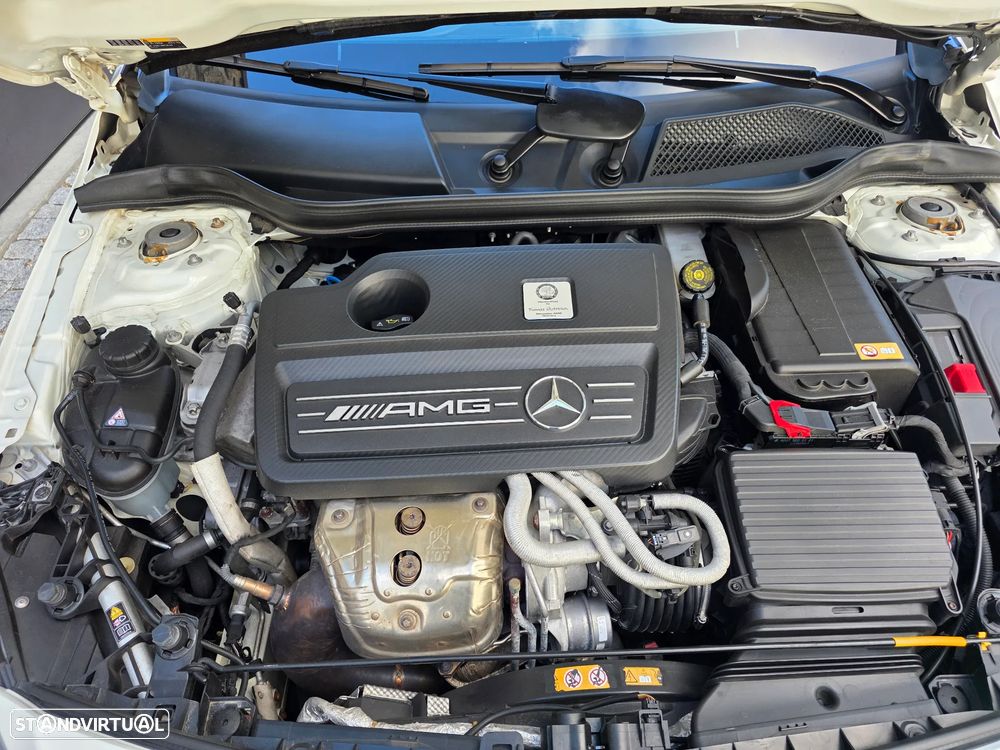 Mercedes-Benz A 45 AMG 4Matic Speedshift 7G-DCT - 35