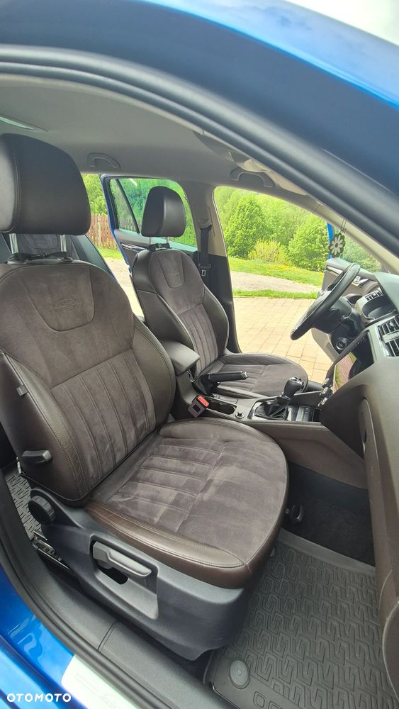 Skoda Octavia 2.0 TDI 4x4 L&K DSG - 8