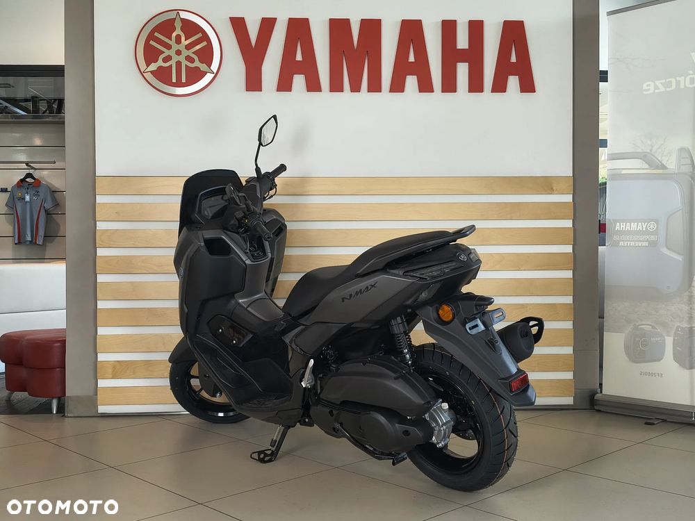 Yamaha NMAX - 6