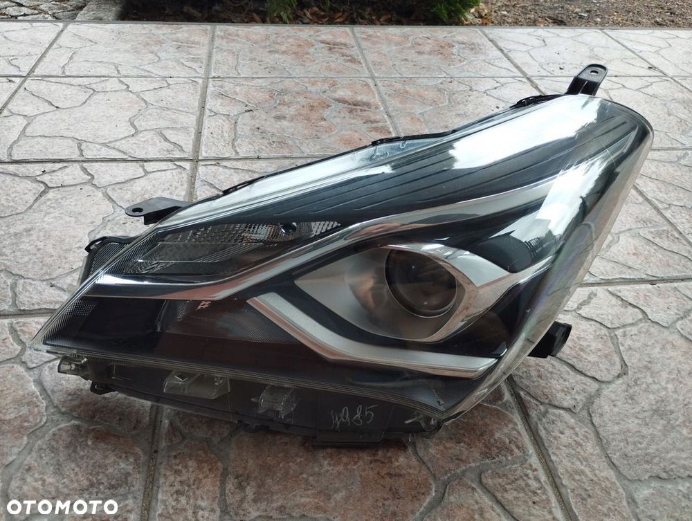 Lampa lewa Soczewka Toyota Yaris III 3 - 1