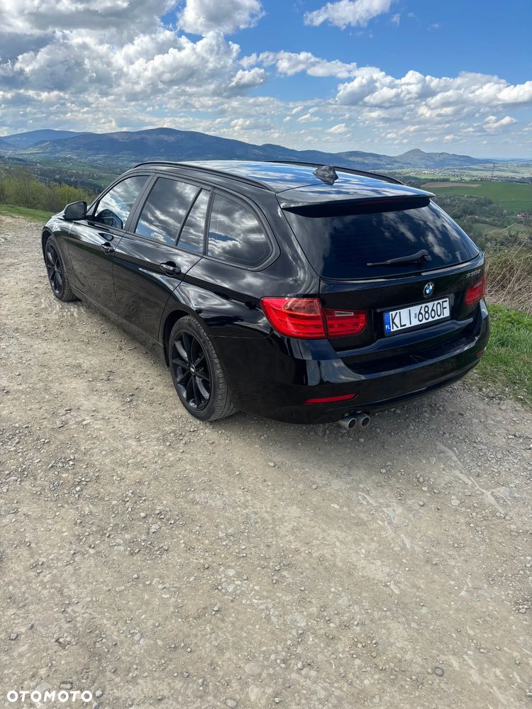 BMW Seria 3 330d xDrive - 3