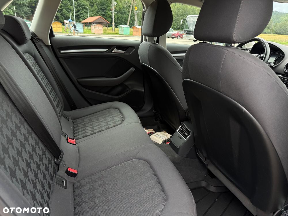 Audi A3 Sportback - 8