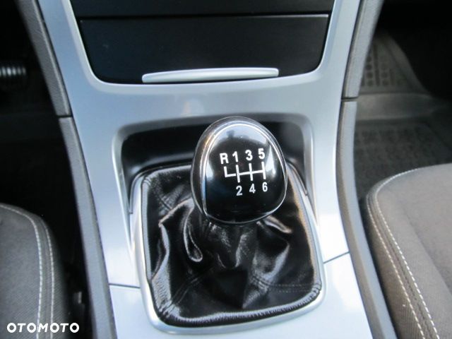 Ford Mondeo 2.0 TDCi Champions Edition - 34