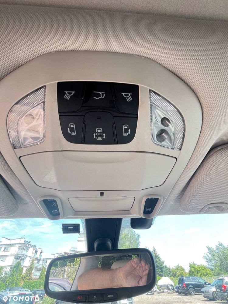 Chrysler Pacifica - 17