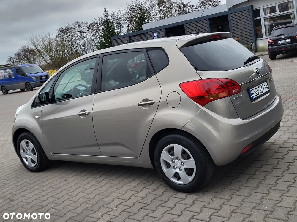 Kia Venga 1.4 CVVT Business Line - 11