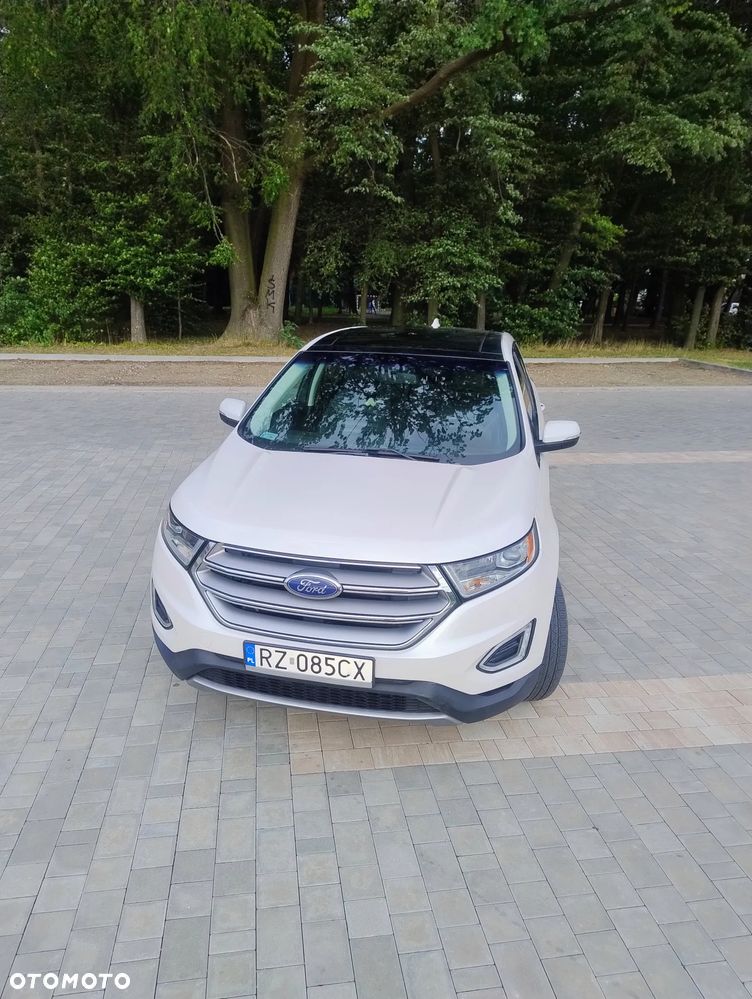 Ford Edge - 2