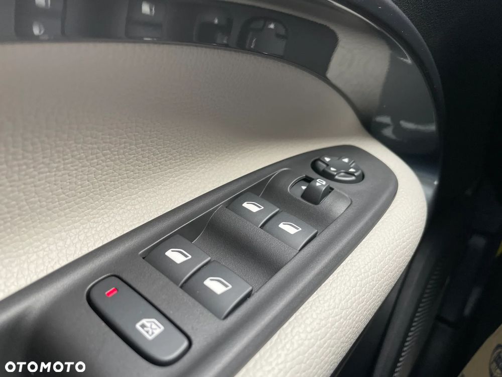 Fiat 600 1.2 Turbo La Prima eDCT - 11