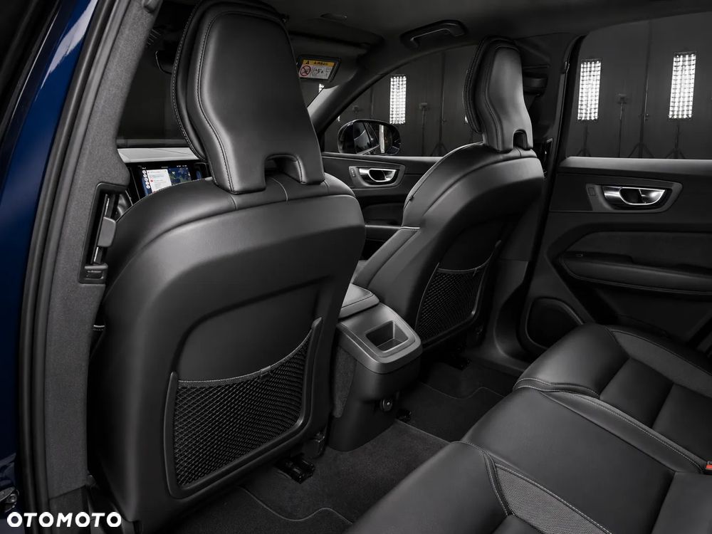 Volvo XC 60 B4 D Ultimate Dark - 16