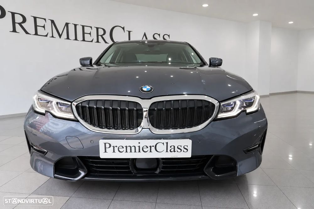BMW 330 e Auto - 4
