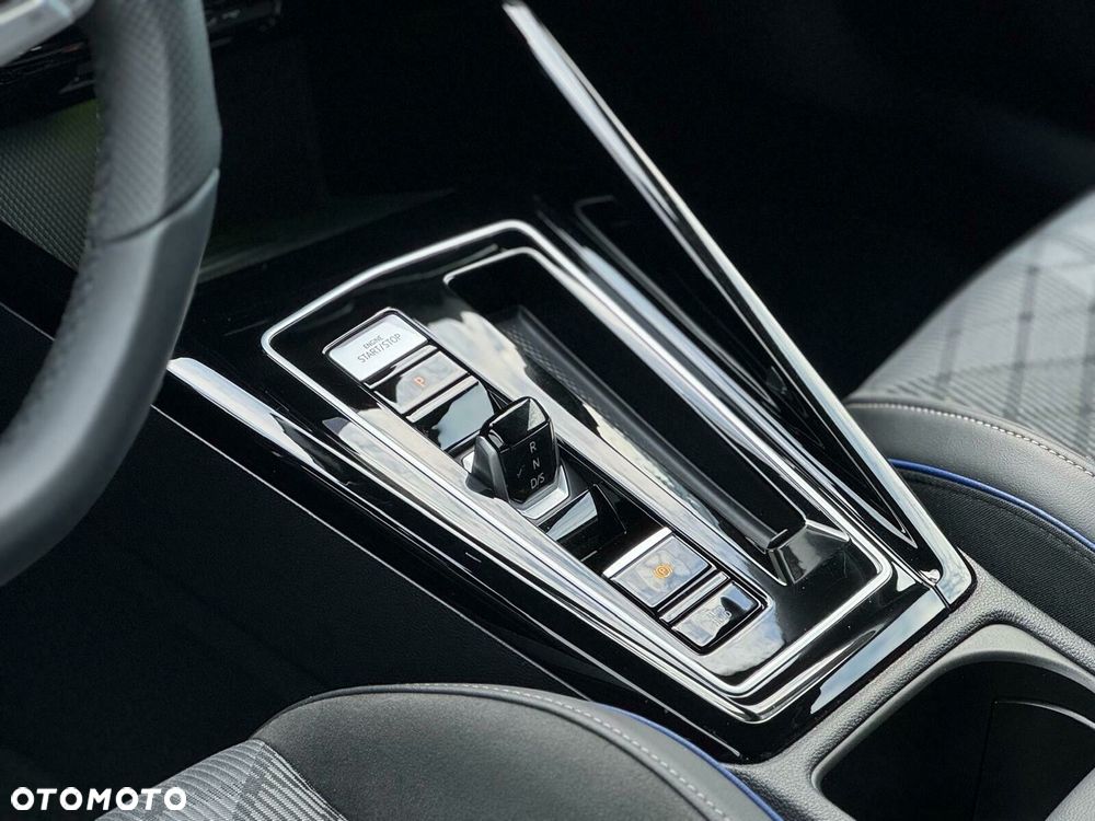 Volkswagen Golf - 12
