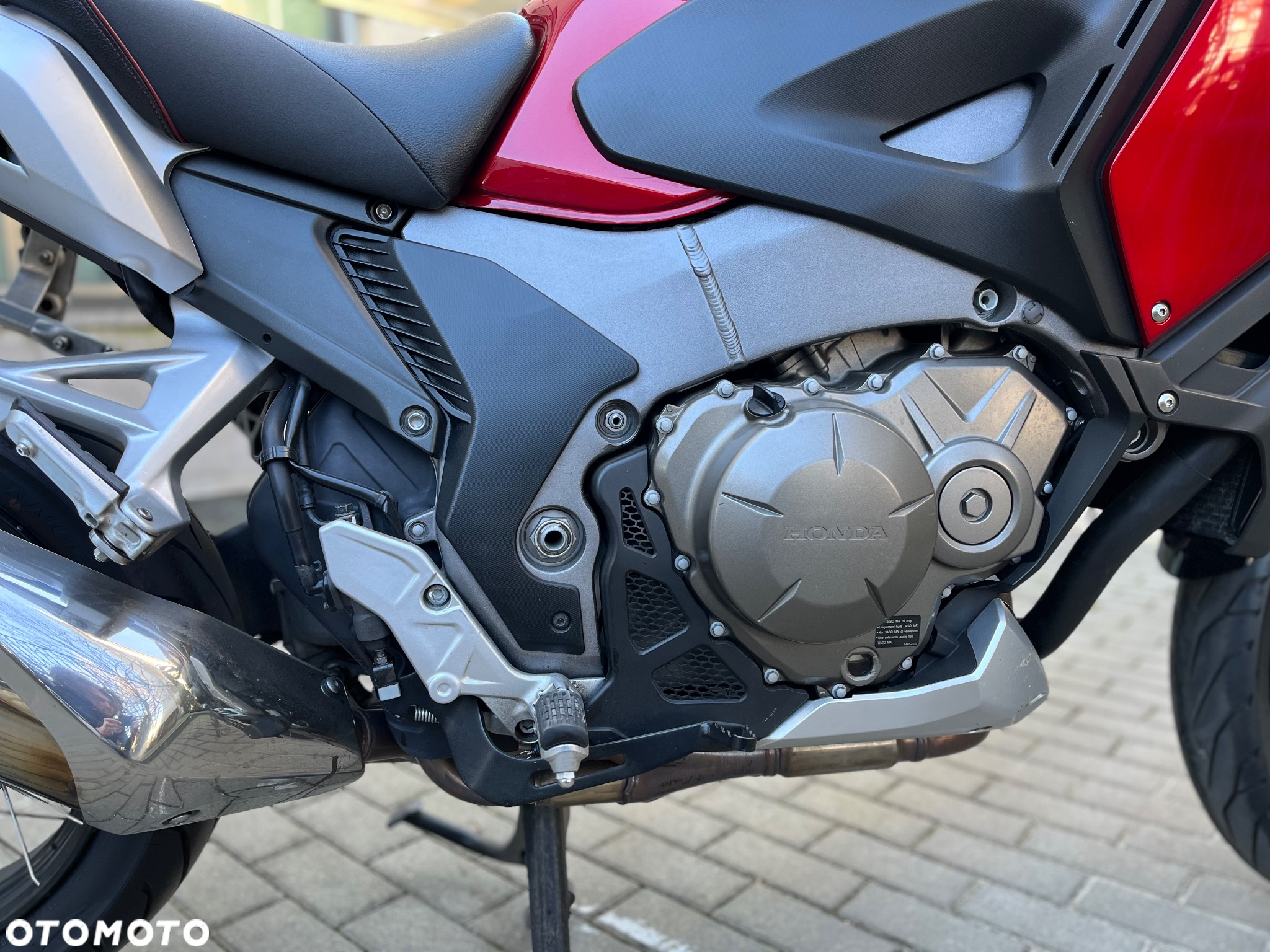Honda VFR - 12
