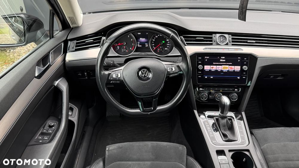 Volkswagen Passat 2.0 TSI (BlueMotion Technology) 4Motion DSG Highline - 12