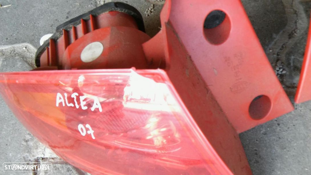 Farol traseiro passageiro seat altea - 3