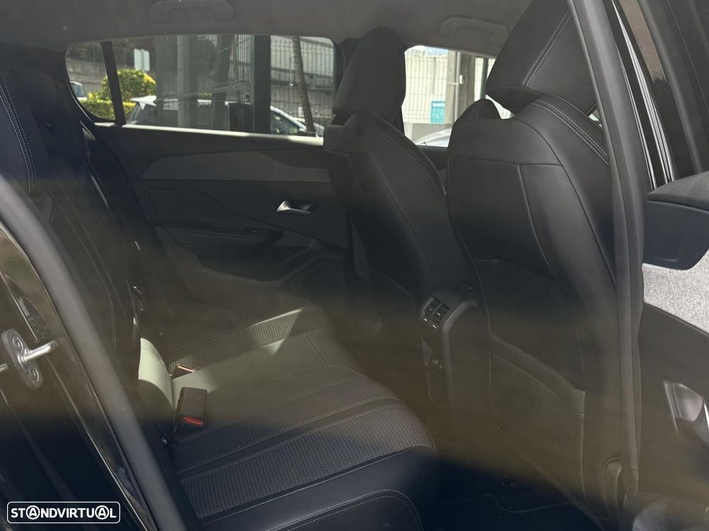 Peugeot 308 1.2 PureTech Allure EAT8 - 44