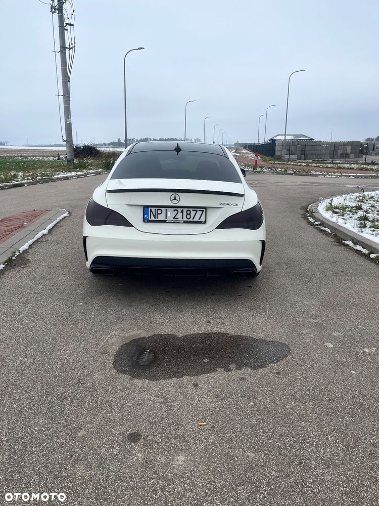 Mercedes-Benz CLA 45 AMG 4Matic 7G-DCT - 5