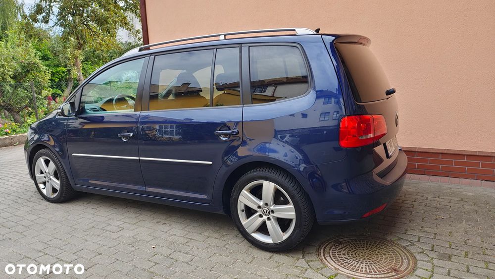 Volkswagen Touran - 6