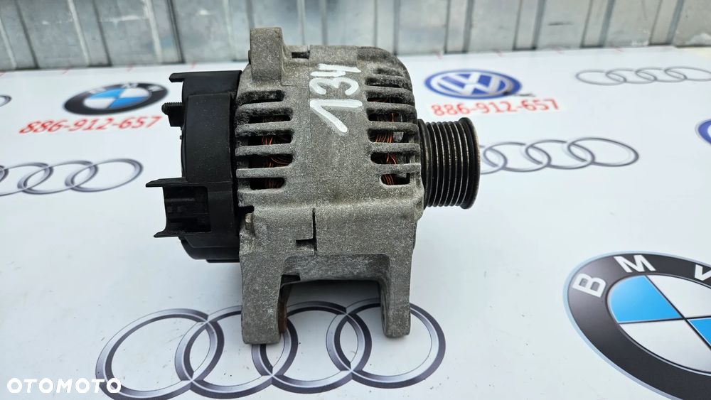 Renault Twingo 2 II 1.2 TCE Alternator 8200718724A VALEO - 9