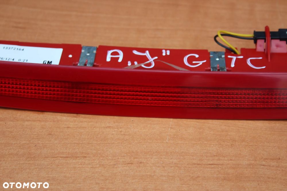 ŚWIATŁO TRZECI STOP W KLAPĘ OPEL ASTRA J GTC 3 DRZWI 13372164 - 3