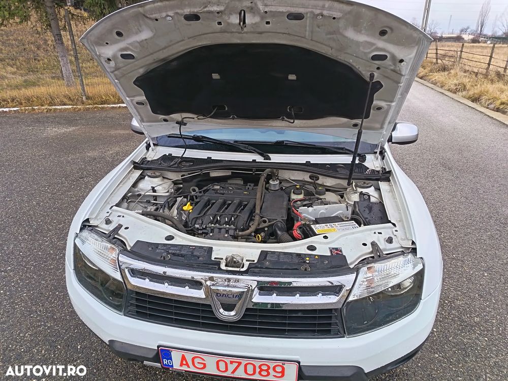 Dacia Duster 1.6 16V 105 4x2 Laureate - 11
