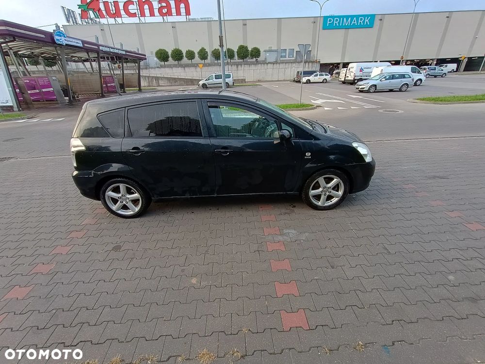Toyota Corolla Verso - 2